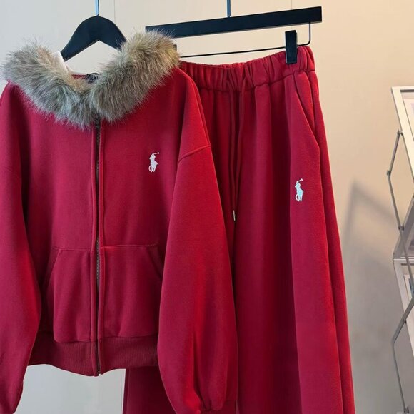 Polo Ralph Lauren red fleece-lined suit with fur collar and embroidery - Picture 5 of 8